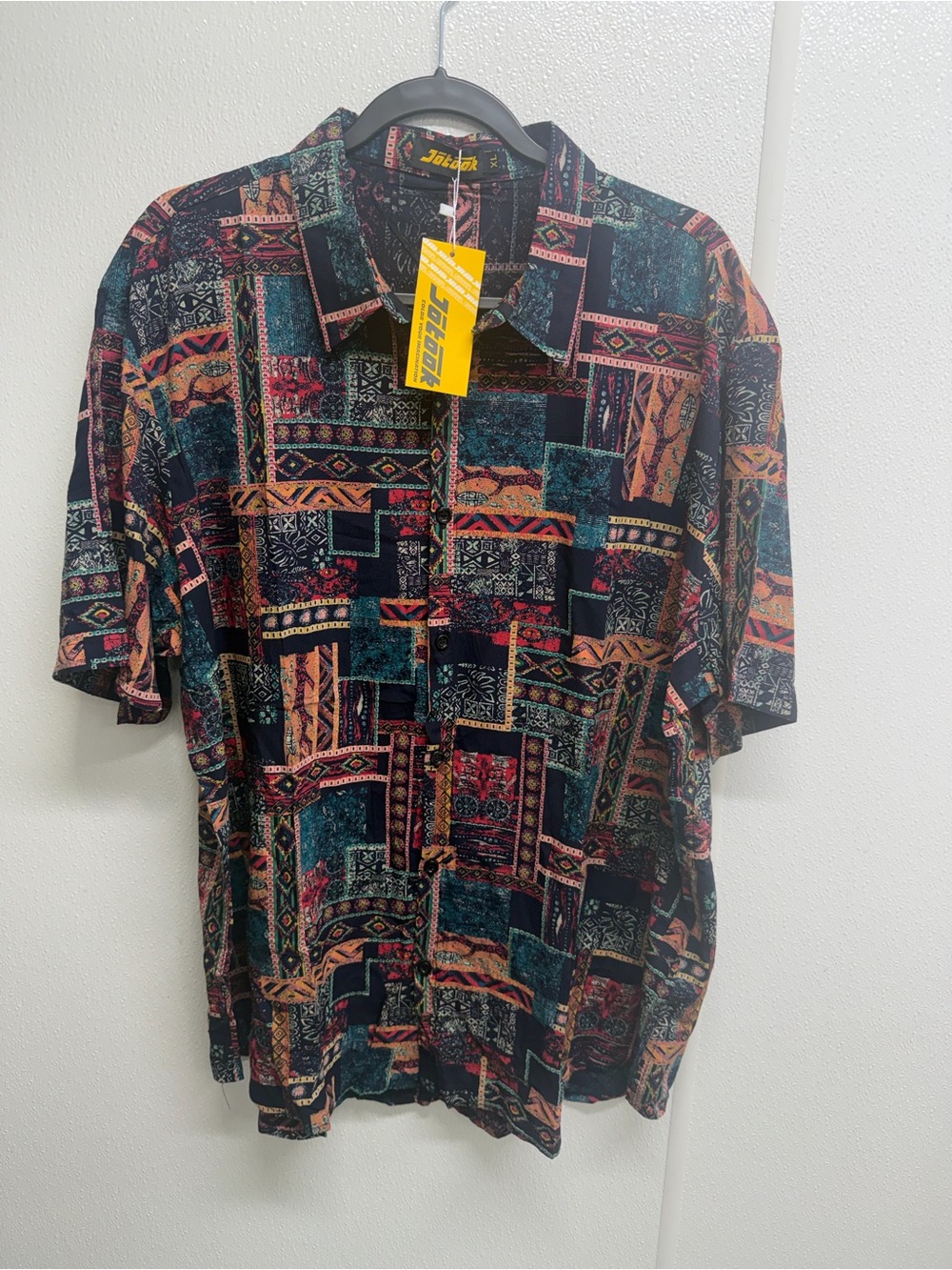 NWT Jotook Men’s XL Tribal Patchwork Rayon Button-Up